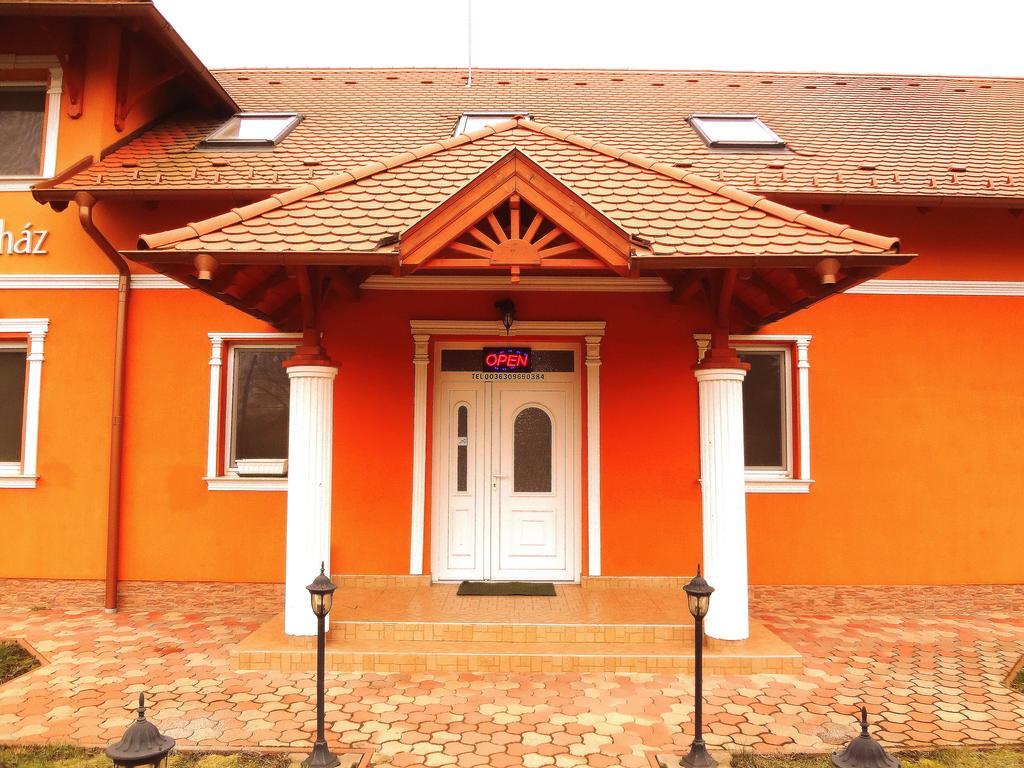 Horváth Vendégház Orosháza Exterior foto