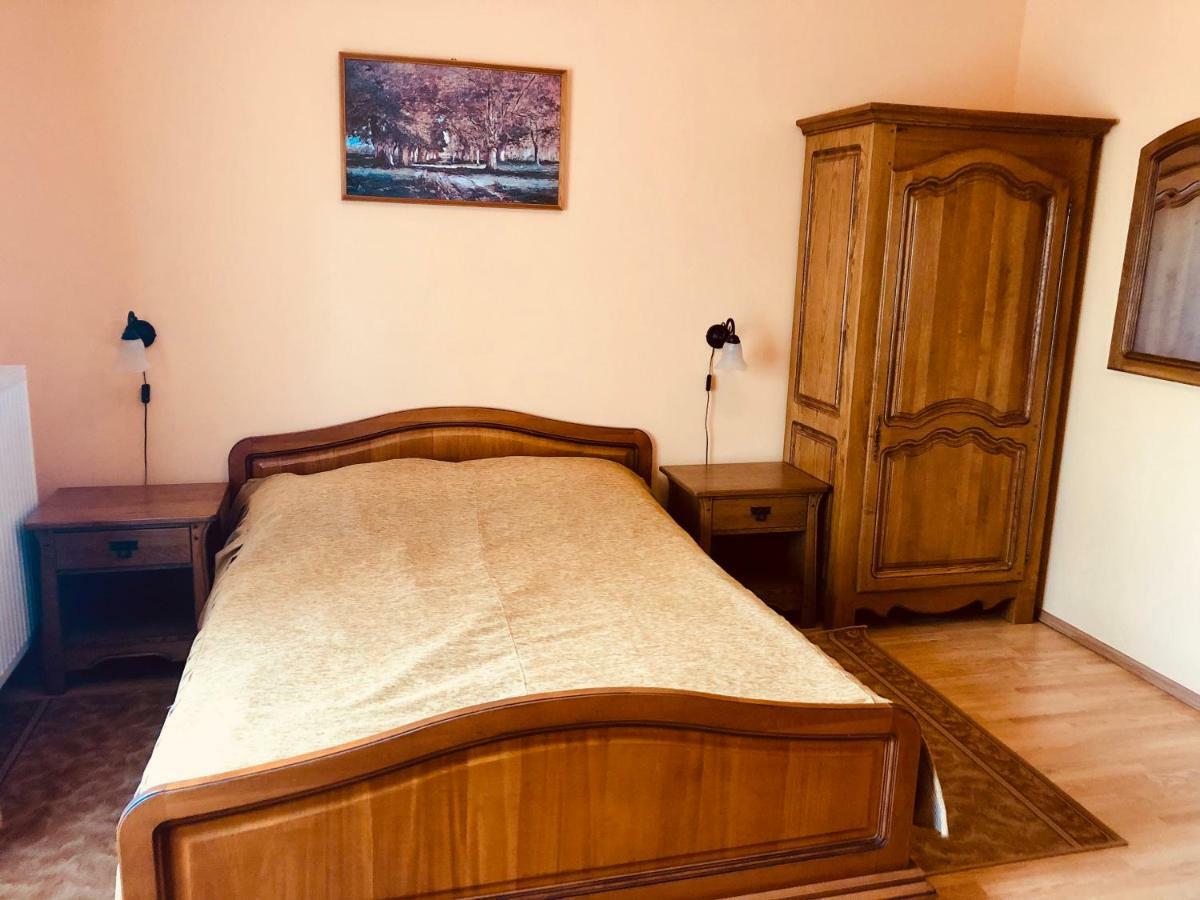 Horváth Vendégház Orosháza Exterior foto