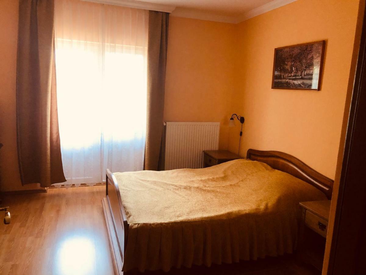 Horváth Vendégház Orosháza Exterior foto